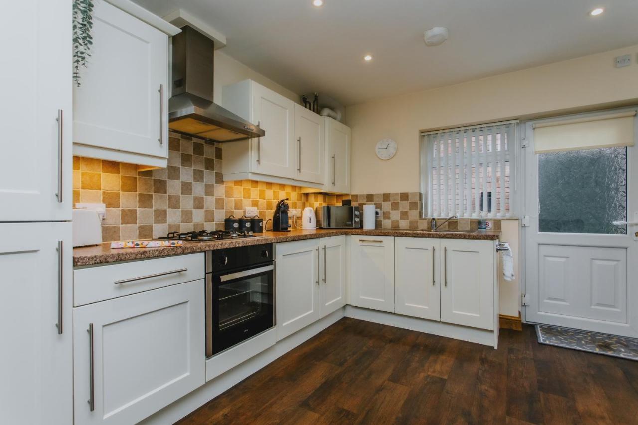 Home From Home 1 King Size Bed Apartment Near Hospital & Tennis Nottingham Exterior foto